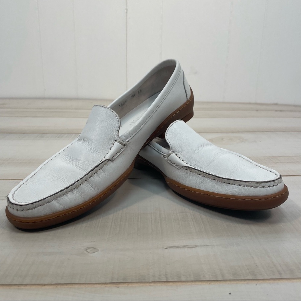 Salvatore Ferragammo White Leather Loafer Style Flats, Sz 7-1/2 N - Picture 2 of 11